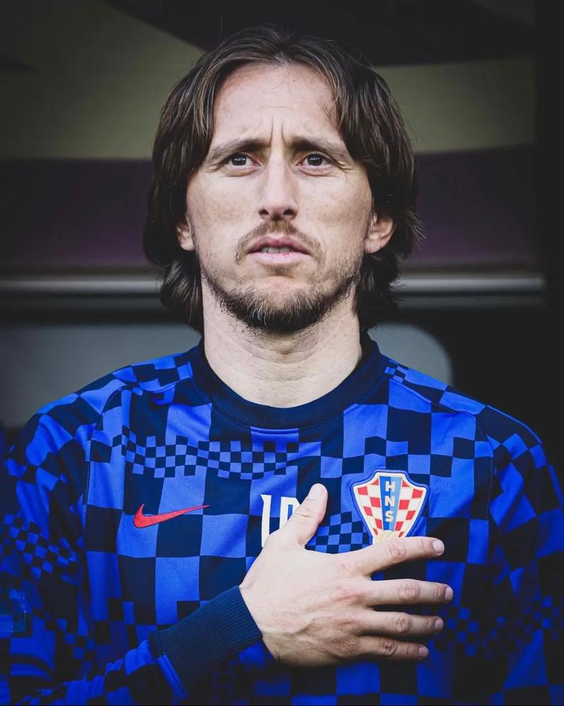 武磊：夺冠须要感谢球迷们，三连冠是对他们最好的回报