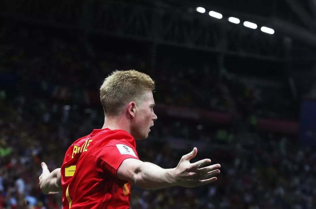 洛杉矶湖人以东契奇38分、11篮板5助攻领跑，太阳迪龙·布鲁克斯33分、吉莱斯皮28分助队反超，双方激烈对决。